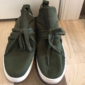 Steve Madden green sneakers